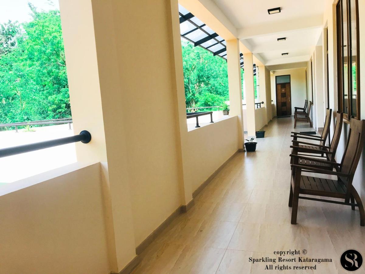 Sparkling Resort Катарагама Екстер'єр фото