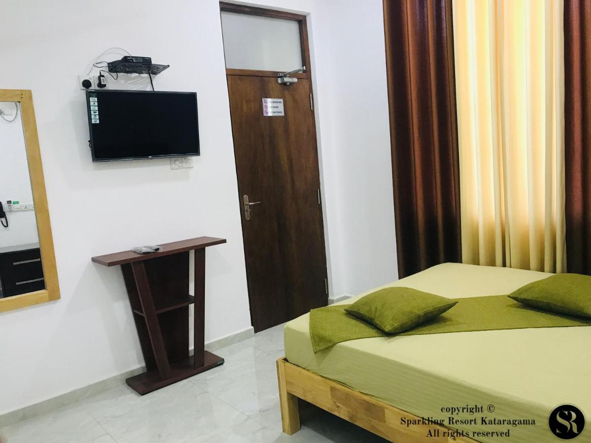 Sparkling Resort Катарагама Екстер'єр фото