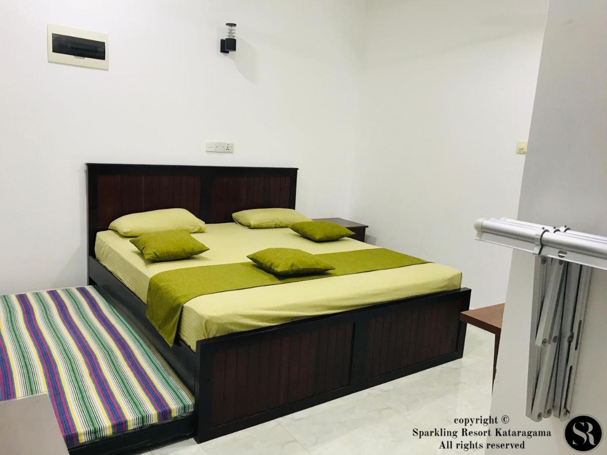 Sparkling Resort Катарагама Екстер'єр фото