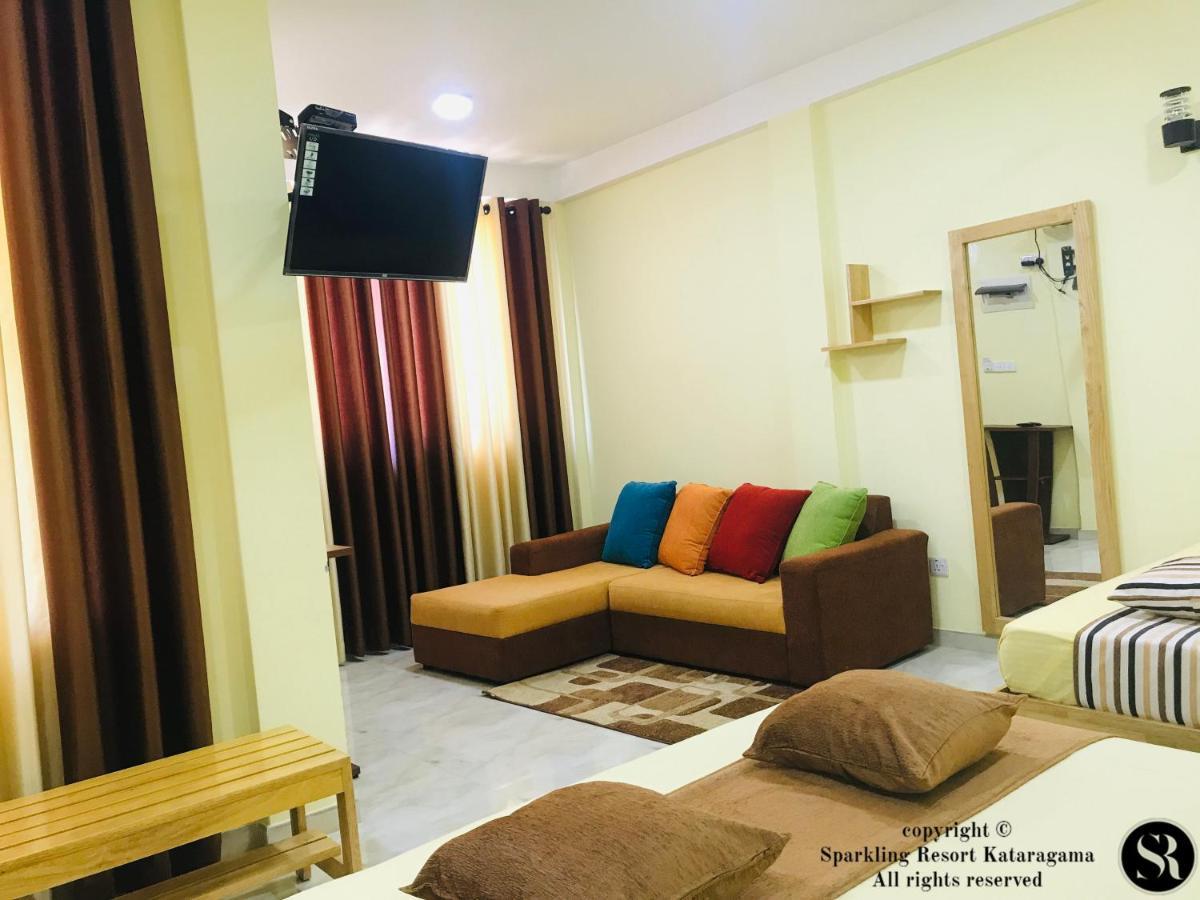 Sparkling Resort Катарагама Екстер'єр фото